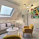 The Loft Under The Roofs - Near The Train Station